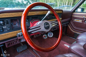 Jeep Grand Wagoneer - 1987