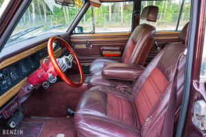 Jeep Grand Wagoneer - 1987