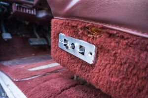 Jeep Grand Wagoneer - 1987