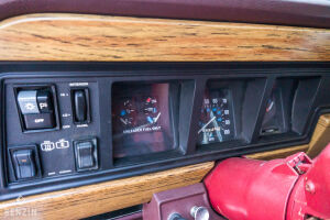 Jeep Grand Wagoneer - 1987