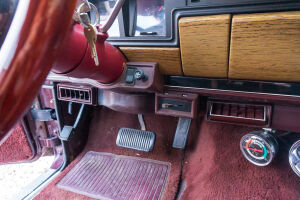 Jeep Grand Wagoneer - 1987