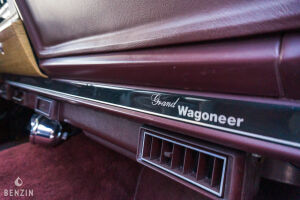 Jeep Grand Wagoneer - 1987