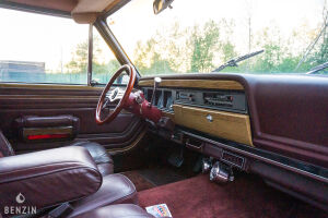 Jeep Grand Wagoneer - 1987