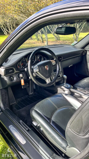 Porsche 911 type 997 Carrera - 2004