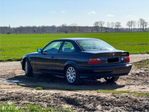 BMW 328i e36 - 1996