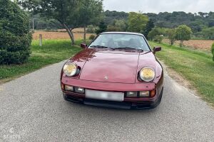 Porsche 928 S -  1984