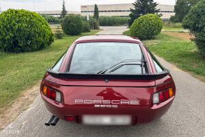 Porsche 928 S -  1984