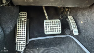 Aston Martin DB7 Vantage Volante - 2004