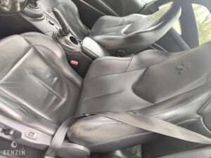 Peugeot RCZ THP 200 - 2010