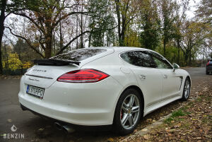 Porsche Panamera Turbo - 2010