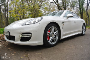 Porsche Panamera Turbo - 2010