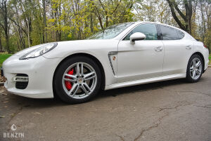 Porsche Panamera Turbo - 2010