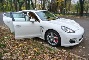 Porsche Panamera Turbo - 2010