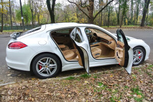 Porsche Panamera Turbo - 2010