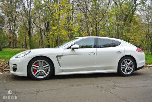 Porsche Panamera Turbo - 2010