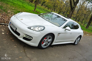 Porsche Panamera Turbo - 2010