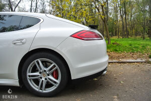 Porsche Panamera Turbo - 2010