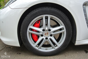 Porsche Panamera Turbo - 2010