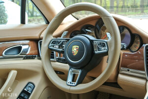 Porsche Panamera Turbo - 2010