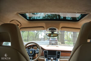 Porsche Panamera Turbo - 2010