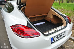 Porsche Panamera Turbo - 2010