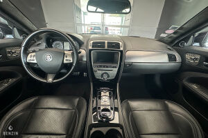 Jaguar XKR Coupe 510 Black Pack - 2009 *Flash