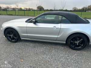Ford Mustang Cabriolet - 2012