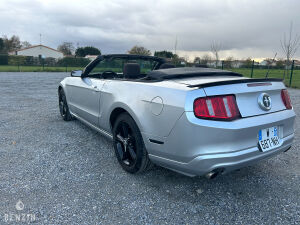 Ford Mustang Cabriolet - 2012