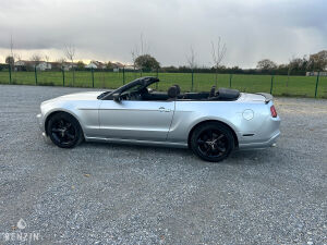 Ford Mustang Cabriolet - 2012