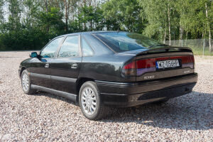 Renault Safrane Baccara 3.0 V6 - 1995