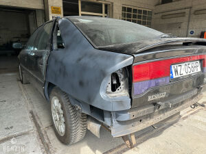 Renault Safrane Baccara 3.0 V6 - 1995