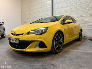 Opel Astra OPC - 2013