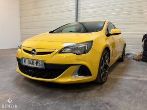 Opel Astra OPC - 2013