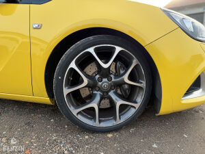 Opel Astra OPC - 2013