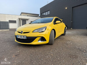 Opel Astra OPC - 2013