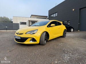 Opel Astra OPC - 2013