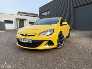 Opel Astra OPC - 2013