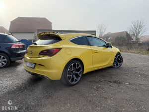 Opel Astra OPC - 2013