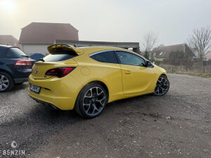 Opel Astra OPC - 2013