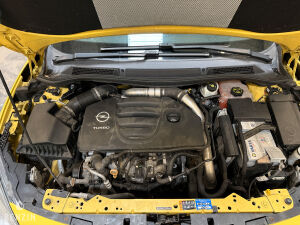 Opel Astra OPC - 2013