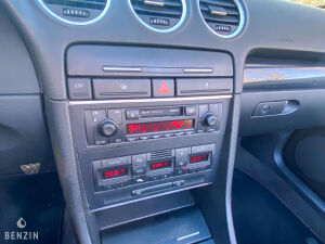 Audi A4 Cabriolet 2.4 V6 - 2002