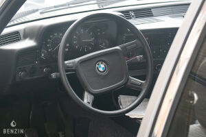 BMW 318i e21 - 1983