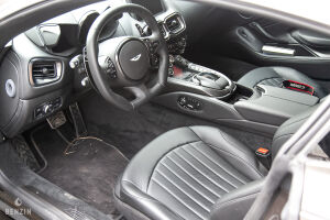 Aston Martin V8 Vantage 007 Edition - 2021