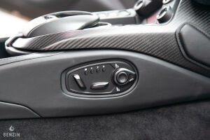 Aston Martin V8 Vantage 007 Edition - 2021