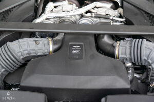 Aston Martin V8 Vantage 007 Edition - 2021