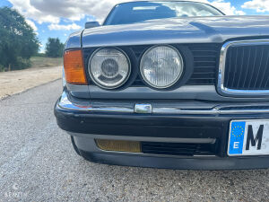 BMW 750iL e32 - 1989