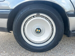 BMW 750iL e32 - 1989