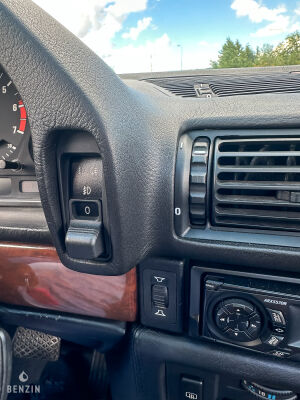 BMW 750iL e32 - 1989