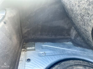 BMW 750iL e32 - 1989