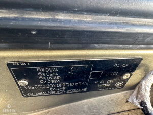 BMW 750iL e32 - 1989